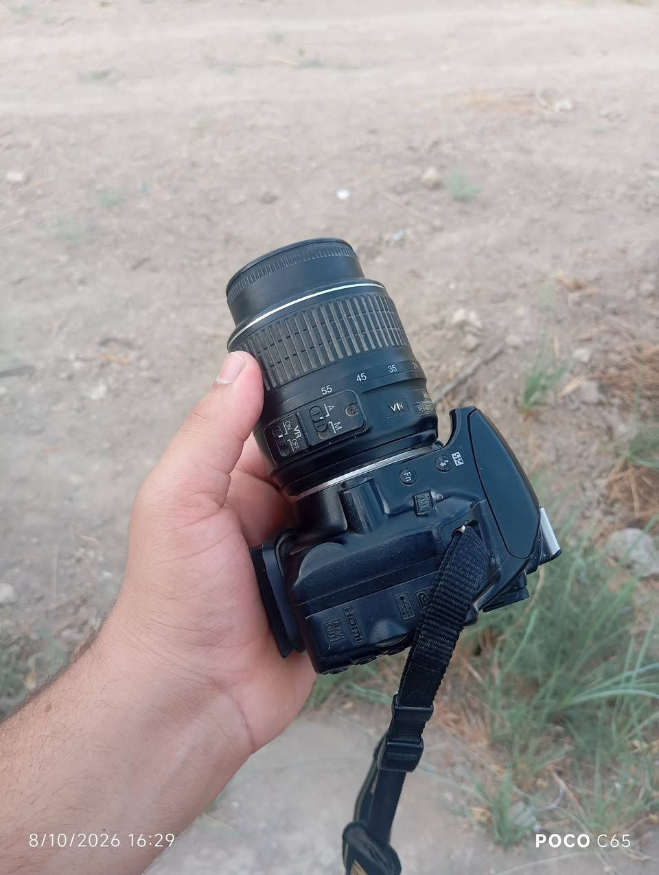 Nikon D3100 • عدسة 18-55 VR • نظيفة