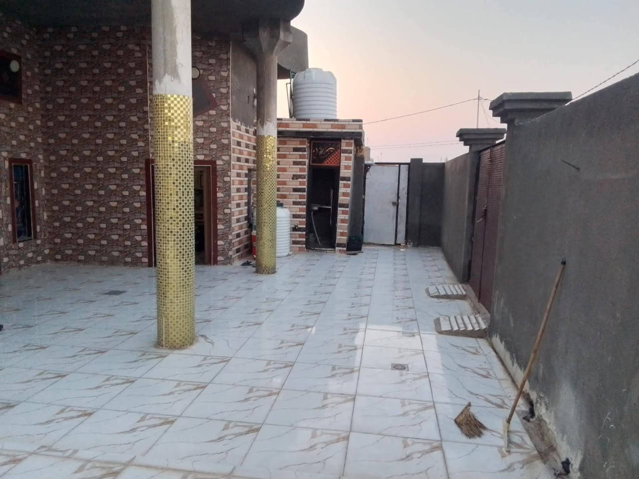 بيت زراعي • ٤٠٠م+٢٨٠م • حسينية حسين الضاحي
