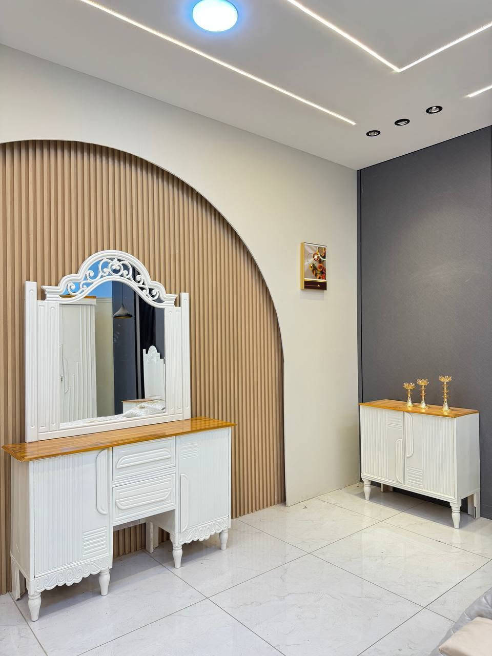 📞 ***********

✨🔥 تخفيضات غرف نوم نجارة عراقية 🔥✨

🛏️ غرف نوم بجودة عالية وتشطيبات راقية وبأسعار مميزة!

🔹 أكثر من 50 موديل مختلف
🔹 نجارة عراقية متقنة
🔹 توصيل إلى بغداد وجميع المحافظات 🚚
🔹 صبغ بأجود الخامات وبأسعار متنوعة

💰 الأسعار تبدأ من 1,000,000 إلى 3,000,000 ملايين دينار فقط!

📌 مكونات الغرفة:
✔️ كنتور قياس 320
✔️ ميز مرآة
✔️ ميز بلازما
✔️ زاوية كنتورية قياس 80
✔️ سرير 160×200
✔️ تاج الجرباية
✔️ ناصي الجرباية
✔️ قواعد الجرباية كلها بلوك
✔️ كومدين عدد 2 قياس 50

📸 أرسل صورة الموديل المطلوب على الواتساب لمعرفة السعر والتفاصيل.

📞 للحجز والاستفسار: ***********
🚚 توصيل لباب البيت وبأسرع وقت
