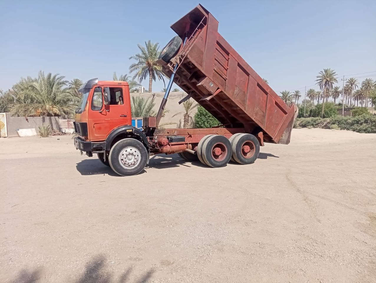 سلام عليكم لبي للبيع موديل 75 مكينه ٢٨ كير ١٦٠ مجموعة جيئف رقم نجف ***********
