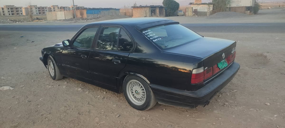 ام سياره بؤ فرؤسن گيرومكينه به شرته سه نه و ي به شرته ي ا وليت سعر 20ورق زم ***********  ***********
