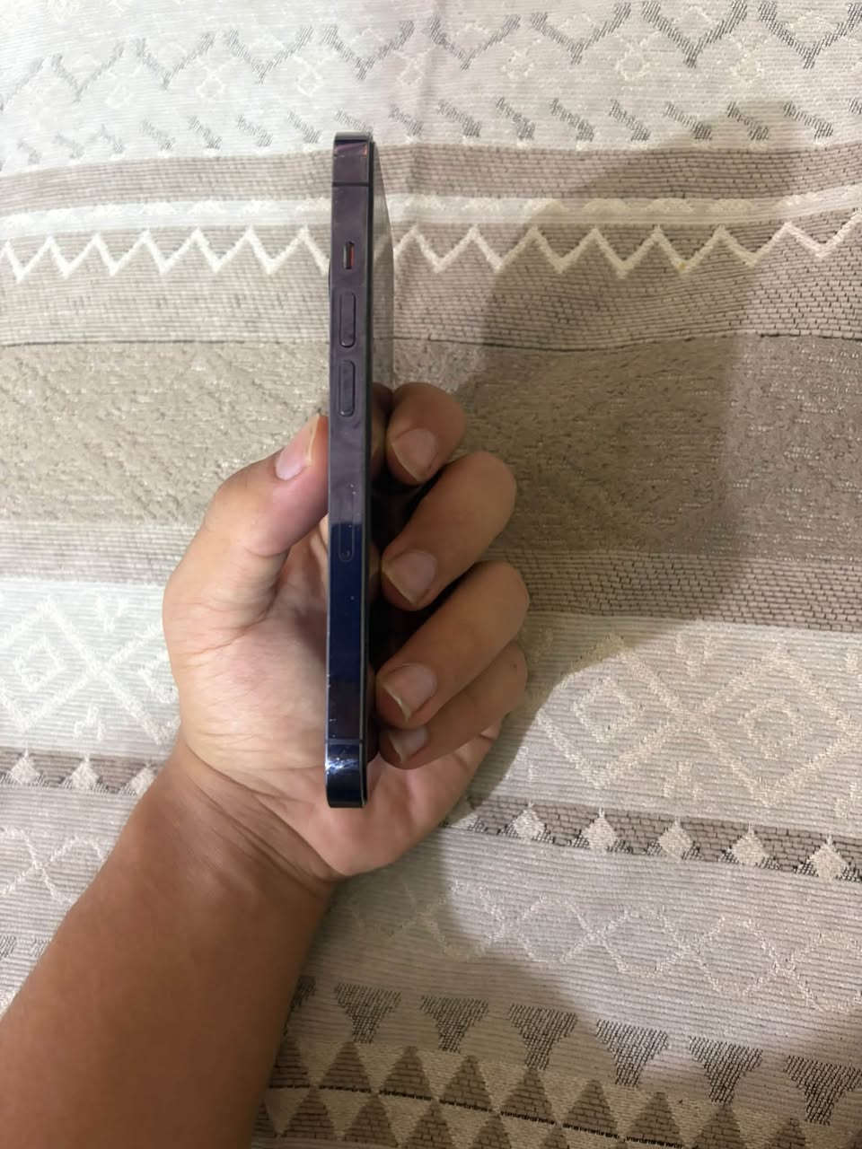 ايفون ١٤ برو • ٢٥٦ • ظهر مكسور