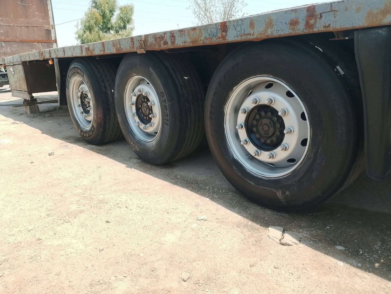 عربانة شمتز مكفولة مكاني بصرة قضاء الزبير السعر ٤٠ وبيها مجال مكفولة ***********او***********
