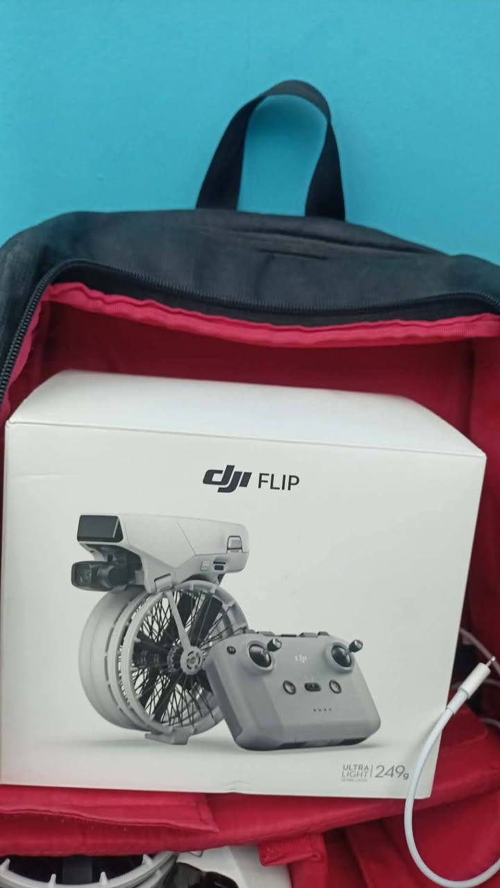 dji flip
سلام عليكم الى من يهمه الامر 
الدرون سنكل جديده بمعنى الكلمه 
ما نقصها اي شي طايره مرتين فاتحه كارتونه ع ايدي 
سعر كلش مناسب الشراي يتفضل خاص او يراسلني واتساب ***********
مكاني بغداد ابو غريب 
مع هديه حقيبه ضهر (جنطه)
