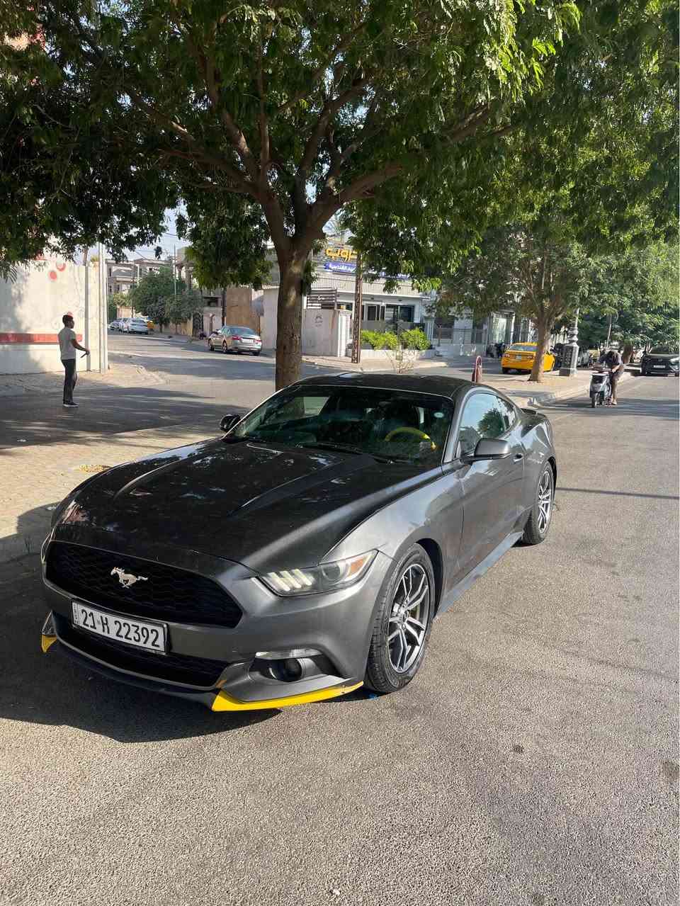 سيارة نظيفة كلش موديل ٢٠١٧
رقم سليمانية سنوية جديد الى ٢٠٣٠ 
ماشية ١١٩ الف كيلومتر 
بريميوم فول مواصفات 
جلد /كشنات تدفئة تبريد / تشغيل عن بعد/ كاربلي / سبع الوان انارة بلادية داخلية وغيرها 

بيها فلاتر تبريد وشوته KN 
ادامة محرك
بلكات جديد 
دهن محرك جديد 
بطارية جديد 
تايرات ٤ جديد 

 
بيها قطعتين صبغ  جامرلغ امامي سايق 
وجامرلغ خلف سايق
وقطعة تعديل بارد
بجم كبس 
محرك كازكيت مفتوح 

انطيك شرط المحرك والكير وتبريد وتحويل 

موقعها كركوك وبيها بطاقة بنزين 
*********** كركوك, العراق

نص مكتوب في الصور:
- 2019. 4.10 10:49
- 2018. 4.10 10:48
