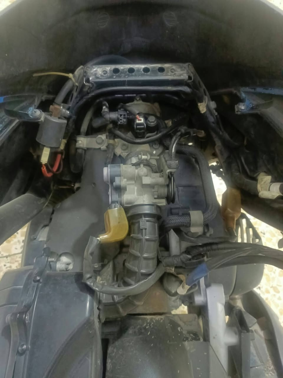سلام عليكم للبيع دراجه GTR حديث  نضيفه كامله دراجه بدون نواقص مليون و٣٠٠ بيهة مجال مكان شعله رحمانيه رقم هاتف ***********
