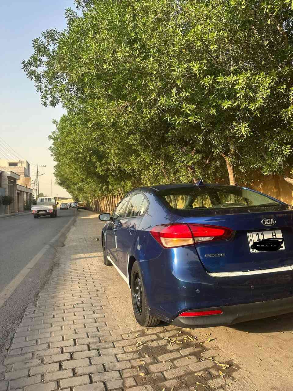 سلام عليكم 
كيا فورتي 18 امريكي 
حادث بنيد بدون دواخل 
كير محرك كفاله عامه محرك فقط كازكيت مفتوح 
تبريد منضومه جديده كامله 
صدر جديد تخم تاير جديد 
رقم بغداد بأسمي سونار مرفق بالصور
ماشيه 98 ميل حقيقي
للاستفسار:***********
مكان: بغداد كريعات بغداد, العراق

