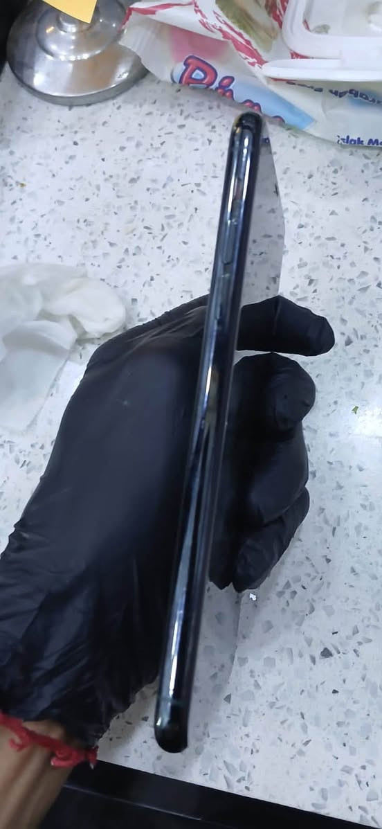 ١١برو ماكس نضام ماستر ذاكره٢٥٦ بطاريه٧٣. دبل سمكارت جهاز بلاد كلشي ما مبدل بي  
سعر ب٣٢٥ 
***********واتساب

نص مكتوب في الصور:
- النمط الداكن متوقف الإضاءة الدافئة متوقف انسجام اللون متوقف
