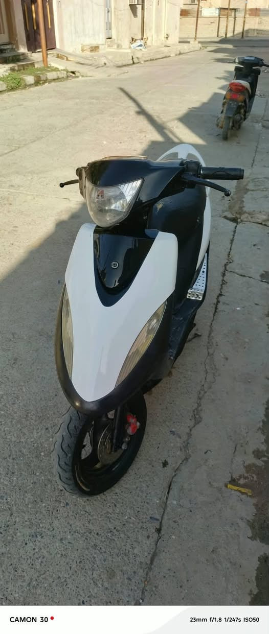 ماكس عدله بوشه 55 سلف كهربايات شغال ما يعوزو شي ماطور خير من لله سعرو 650 او بي مجال ***********

نص مكتوب في الصور:
- CAMON 30 23mm f/1.8 1/184s ISO50
- CAMON 30  23mm f/1.8 1/247s ISO50
- CAMON 30 23mm f/1.8 1/260s ISO50
- CAMON 30 23mm f/1.8 1/280s ISO50