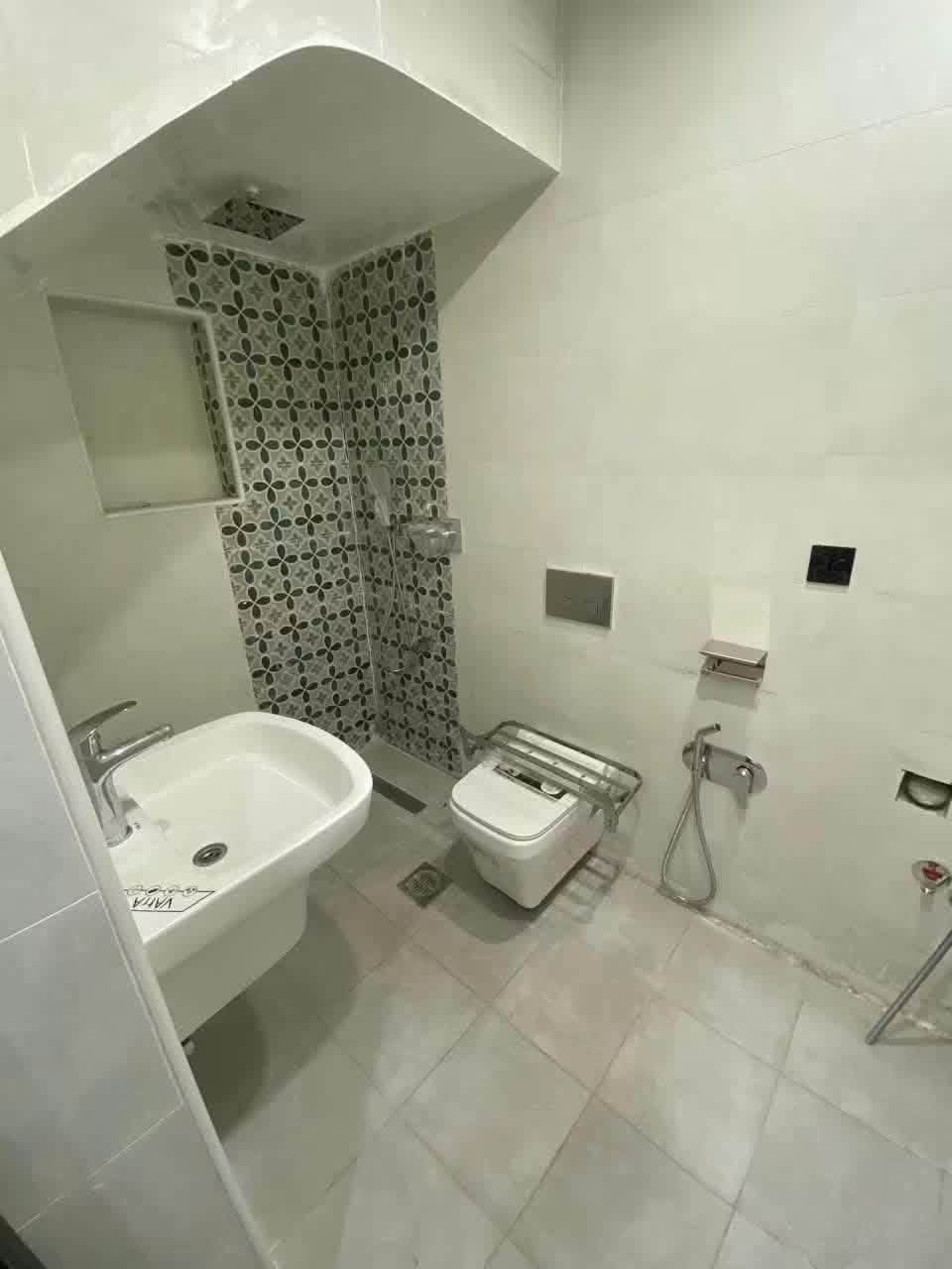 السيديه الضباط • ٨٠م • ٣ غرف