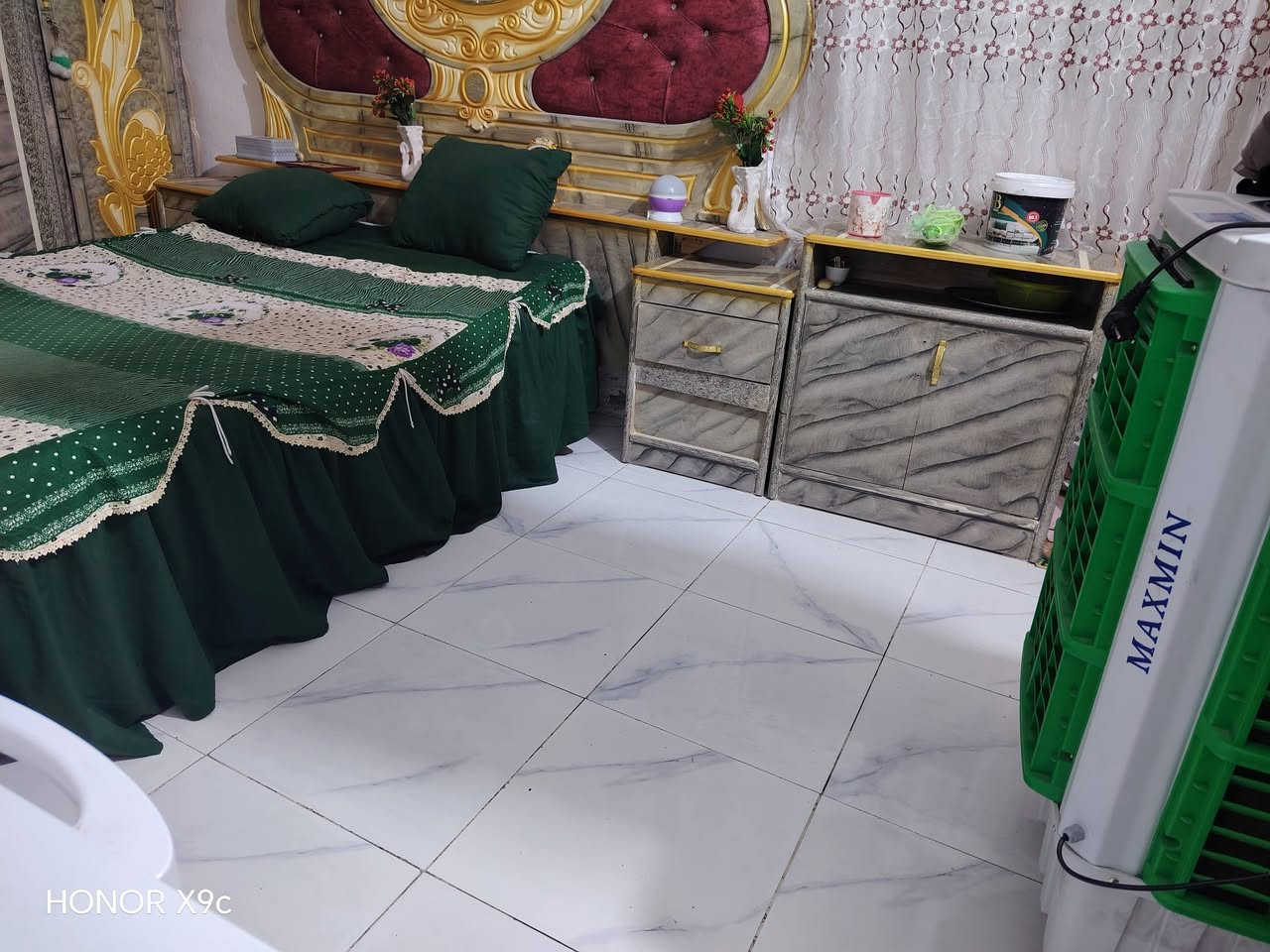 بسم الله الرحمن الرحيم
بيت طابو للبيع/صوب بني ركاب/حي الأمير
قرب جامع شيخ محسن
مساحته بالطابو 144 
بالواقع160
ثلاثة غرف وصالة ومطبخ 
وديوانية وغرفة فوك 
سقف عگادة مثل ماموضح
بناء طابوق (قديم) 
السعر 67 وبي مجال بسيط
للتواصل الاتصال على الأرقام
***********
***********
#هادي_الحجيمي
