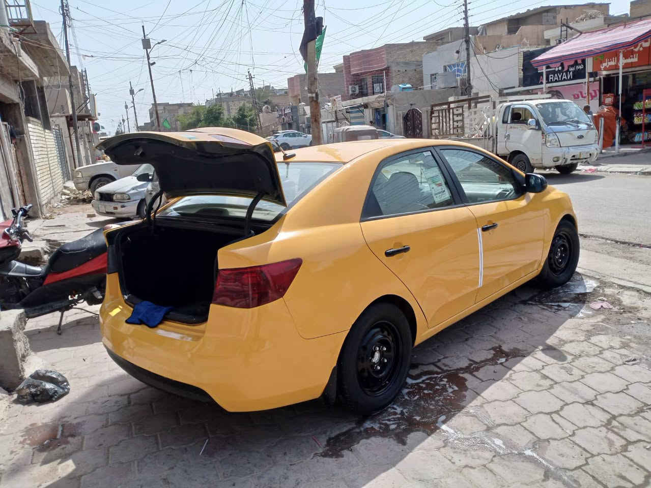 سلام عليكم فورتي مديل 10سياره  ورد امريكي بيه ضربه جملغ مامي بدون دواخل ليبه واحد   سياره تخم تاير صدر مامي خلفي كله جديد تجي شوف جديد صار سبوع من شاده بيع لك سونر شريه يتصل تحويل ثاني يوام  *********** مكان بغداد كماليه اني مكلف بل نشر
