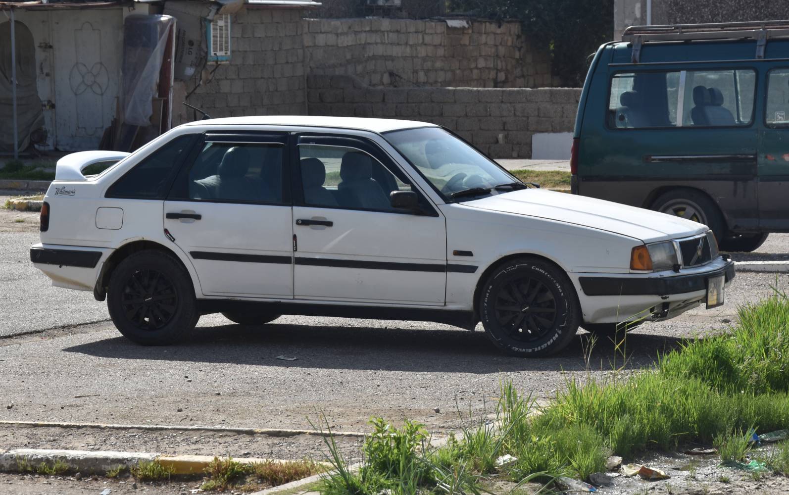 فولفو 440 • موتور رينو 19 • كير عادي