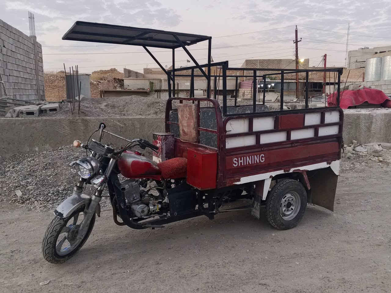 عندي ستوته للبيع  منفيس بي ويرمنيه شغال ماكينه نضيف بودي نضيف وتوير نضيف وبقيه كدام العين  وسعر 700 وبيه مجال شي قليل   عنوان موصل حي كرامه *********** رقمي ثاني بي وتساب ***********
