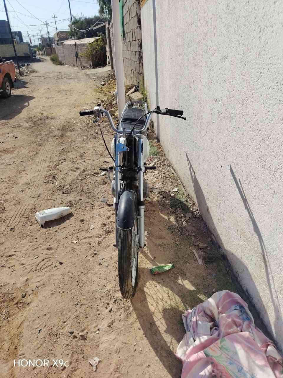 السلام عليكم دراجه للبيع مكينه  حلوه موديل 19 دراجه ما بيها شي كلك مكفوله عن السرقات مكاني  بابل حمزه الغربي السعر 200 بيها مجال هذا رقمي ***********
