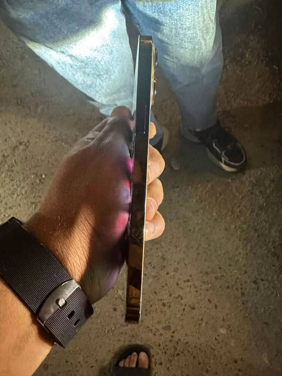 ايفون 13برو ماكس وتر بروف
بطاريه 78 ذاكرة 256
الجهاز شرق اوسط 
الجهاز مكفول 
بي فقط هاذه الفطر الي بل ضهر 
السعر 700وبيً مجال بسييط 
مكاني بغداد الحريه 
***********
