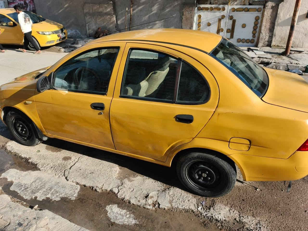 ٢٠١٥ • بغداد • مكينه نضيفه