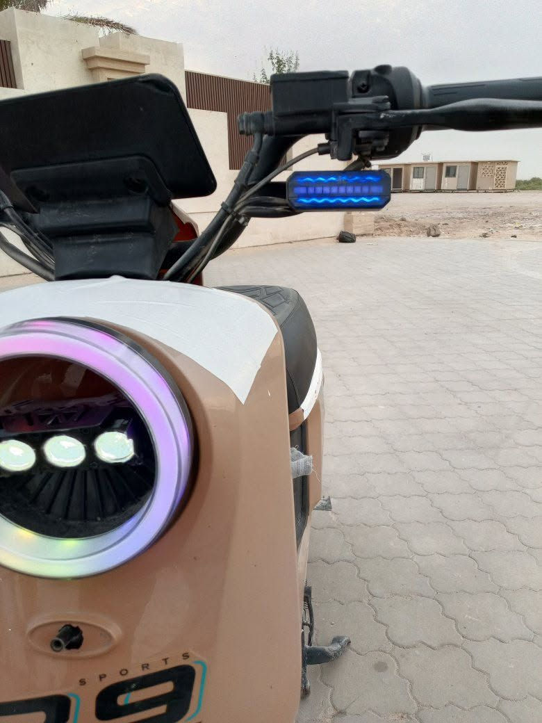 سلام عليكم للبيع دراجه شحن ار تسعه شركه ولي مدويل 2025بطاريات جدد كهربائيته كلهن شقالت ملفه الف ونص تمشي 99 لونه ترابي 
لايت عالي ناصي 
دراجه كلش جديده كارتون 
سعر مطلوب 450.
مكانه بصره زبير 
رقم الهاتف 
***********
