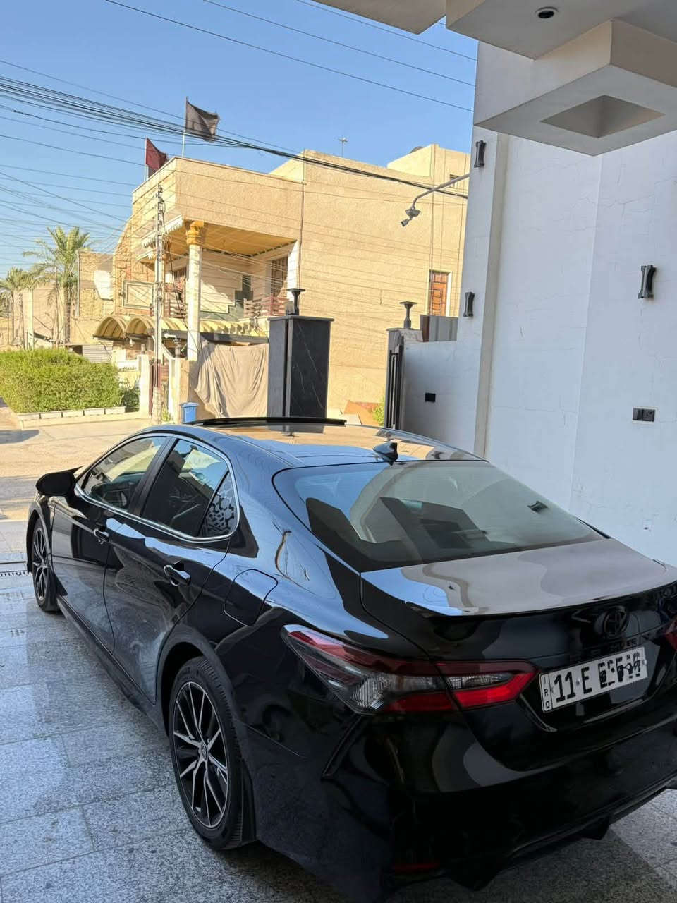 كامري SE Plus 2023 (بيع او مراوس راف فور)
رقم بغداد بأسمي تحويل ثاني يوم
السيارة جديدة ماشية 55 الف 
بصمة ، فتحة ، شاشة كبيرة ، كشنات تدفئة ، قطعتين تبريد ، تشغيل عن بعد ، شحن لاسلكي وبعد هواي مواصفات السيارة مسويلها ادامة كاملة تخم تاير باتري حدادية دسكات مكملها من كلشي مابيها اي نقص حادثها جداً بسيط جاملغ وربع البنيد بدون ايرباك.
مكاني بغداد /الغزالية
***********
