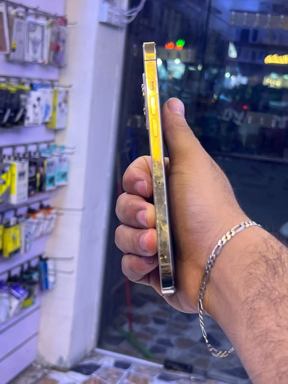 آيفون ١٢ برو ماكس • ٢٥٦ • شاشة مبدلة