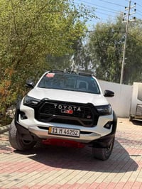 هايلوكس GR • ٢٠٢٥ • فول مواصفات