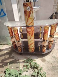 ميز تلفزيون • زجاجي • حلة