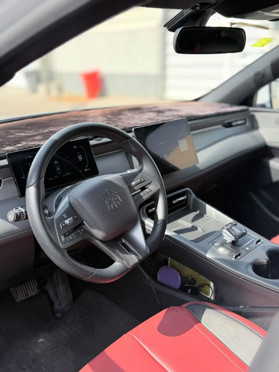 سلام عليكم
للبيع BYD QIN PLAS موديل 2025 ماشيه 12 الف الكلي
رقم نجف تحويل مباشر بيها رصعتين زغار ماملعوب بيهن
السعر 19 مليون و300 وبيها مجال بسيط 
الاستفسار // *********** // ***********
