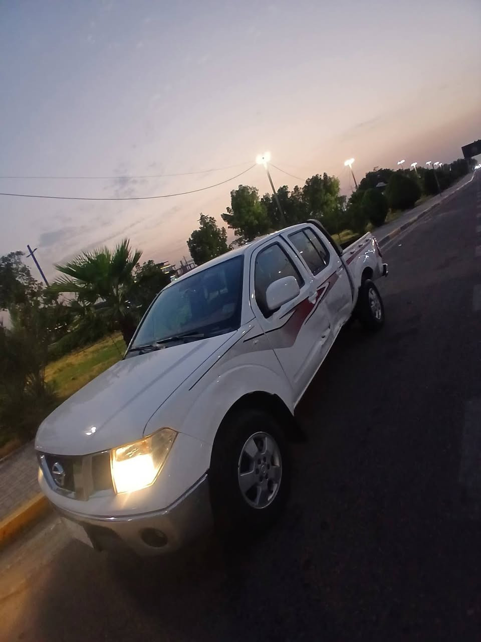 نيفاره ١٧ اوتوماتيك رقم بصره بسمي بيه اربع قطع صبغ بدون دواخل مكينه كير كفاله 135 ورقهبيه مجال قليل السياره بل بصره *********** هذه رقمي بي وتساب وتصال
