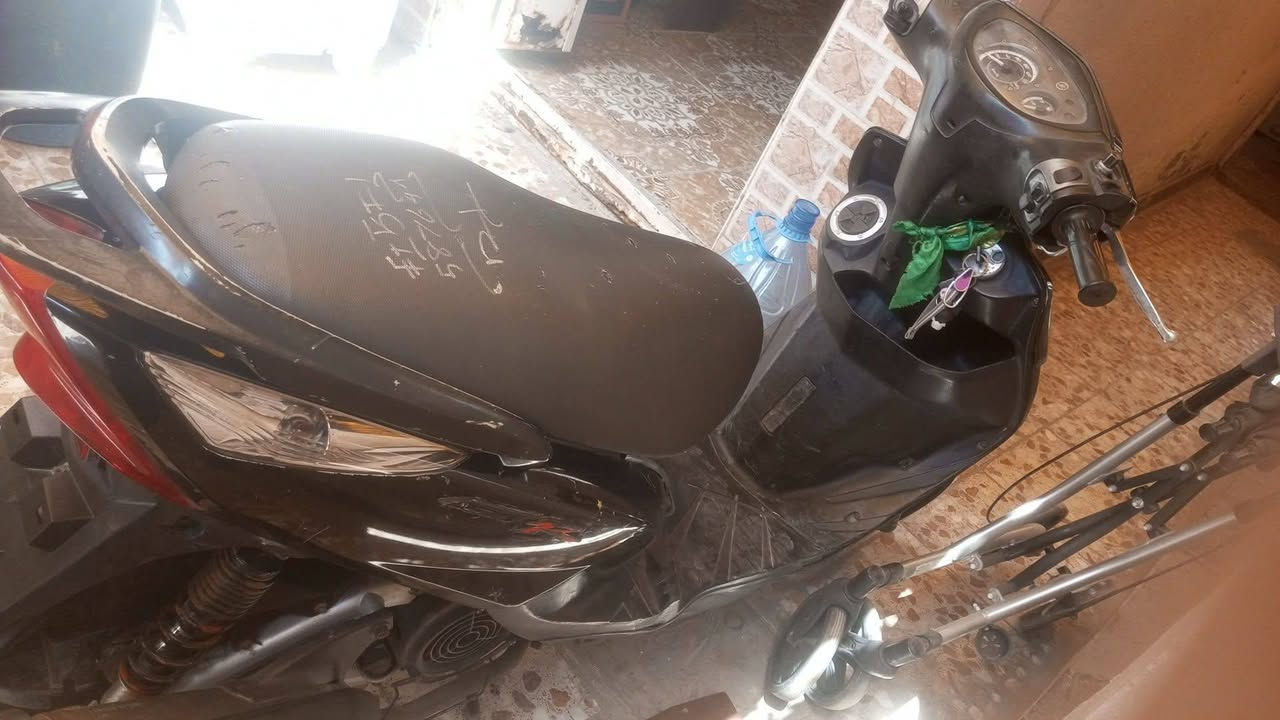 سلام عليكم دراجه جديده وخير من الله 
مابيهه اي نقص سلف هندر بكل وقت 
شلعه ومعدل فول خير من الله 
دراجه جديده معنه الكلمه مكينه مكفوله 
دراجه كلهه كفاله مكاني بغداد الزعفرانيه 
للاستفسار *********** واتساب فقط
