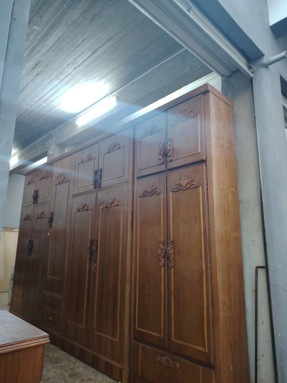 غرفه لبيع فصال ثقيل شرط توصيه سعر٧٠٠الف بيامجال ***********
