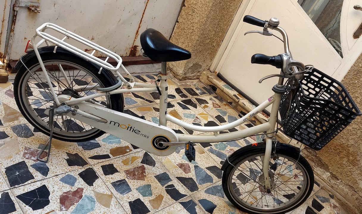لبيع مدينه الصدر حجم ٢٠
باله اخو الجديد السعر ١٠٠  الف وبي مجال حك الجيه ***********
