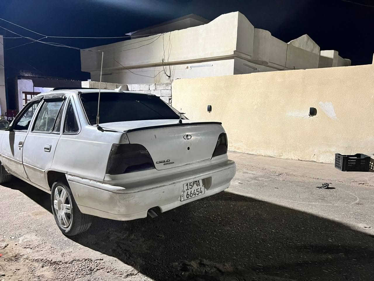 سياره دايو سلو للبيع موديل 94
كير محرك صدر كلهن شرط 
تايرات نص عمر 
كهربائيات كلها شغاله 
رقمها انبار مشروع وطني 
السنويه صارلها شهرين من صاقطه والهزه بعدها 
شرط التحويل 
السعر 17وبيها مجال

المكان صلاح الدين تكريت 

***********
