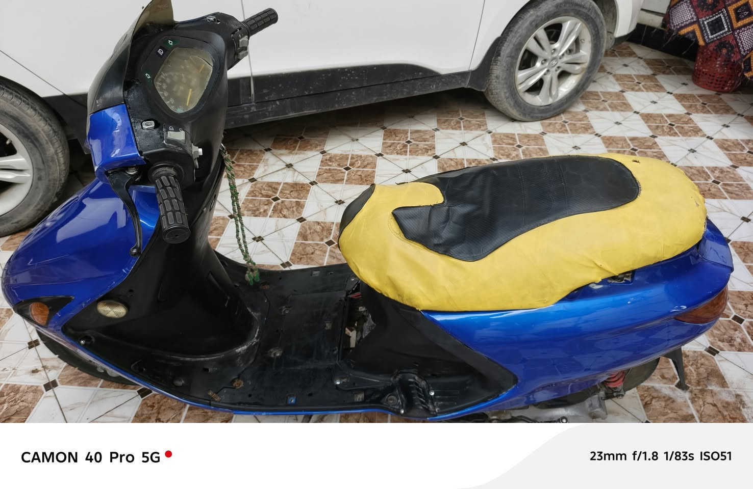دراجه فراشه تجفيت جديد كربائيات شغاله العنوان حله شارع 100 الرقم *********** السعر 225

نص مكتوب في الصور:
- CAMON 40 Pro 5G
- 23mm f/1.8 1/83s ISO76
- CAMON 40 Pro 5G 23mm f/1.8 1/83s ISO51
- CAMON 40 Pro 5G 23mm f/1.8 1/83s ISO116
- CAMON 40 Pro 5G • 23mm f/1.8 1/83s ISO66
- CAMON 40 Pro 5G 23mm f/1.8 1/83s ISO71