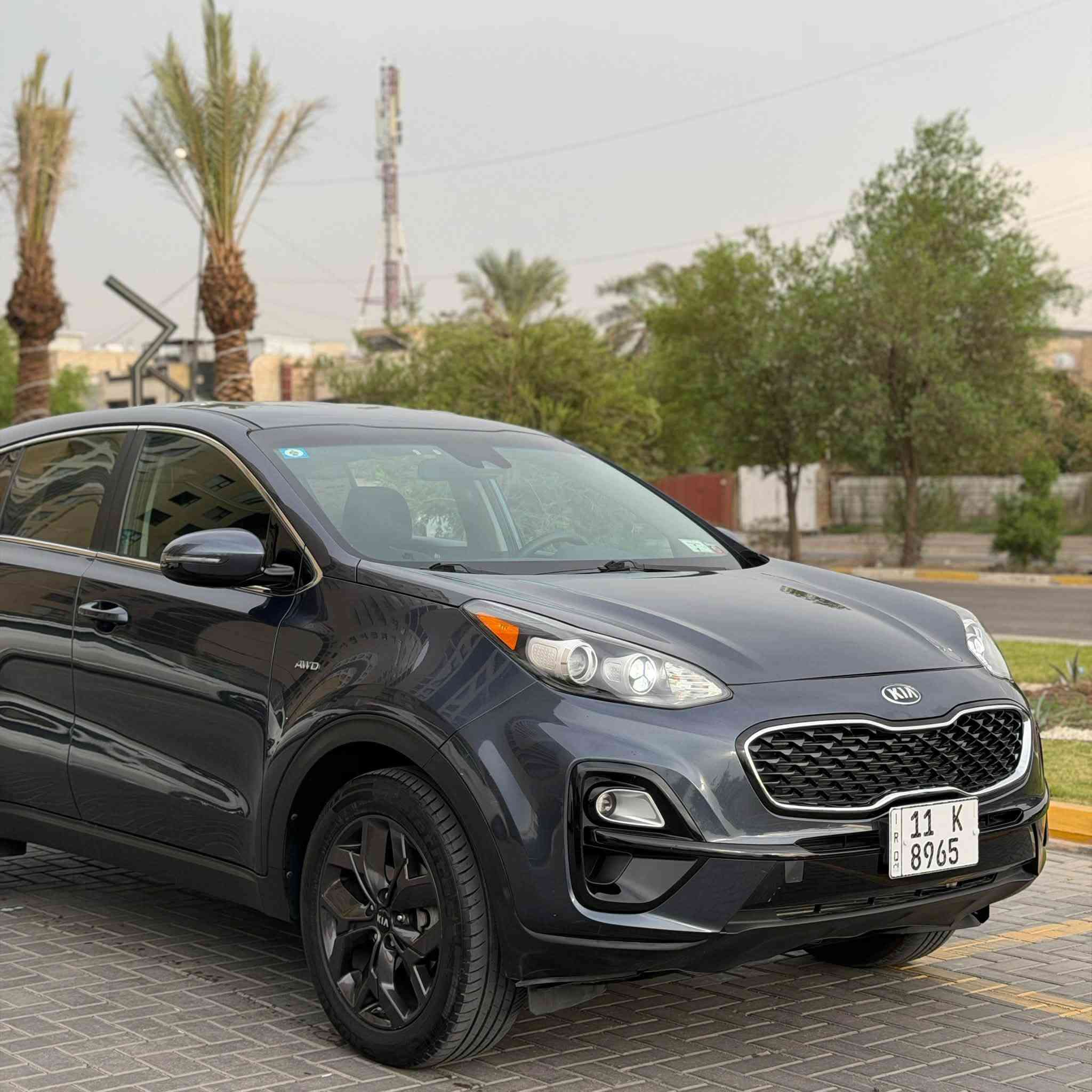 السلام عليكم كيا سبورتج 2022 وارد امريكي ماشية 60 ألف km

السعر 🛑158 وبيها مجال بسيط 

السيارة كلين تايتل بدون حادث 
صور الحادث بالمنشور مرفوقه

رقم بغداد( مميز ) بأسمي تحويل ثاني يوم 

بصمات ثنين 2

المواصفات
رادارت امامي خلفي 

 
محرك 2400 مكفول وكير مكفول  
فور ويل AWD
كير تيبترونك شفتات ستيرن 
مري شفط 
٣ انظمة قيادة 
ستيرن تدفئة
دخول ذكي بدون مفتاح
نقطة عمياء 
نظام منحدرات 
تدفئة وتبريد كشنات 
كشنات كهرباء 
شاشة جبيرة 
ابل كار بلي 
تبريد بيانو 
مثبت سرعة 
ويل ٢٠ بلاك 
اشاير وترحيب لد بالمري
صندوق كهربائي 
حساسات امامي خلفي 
وباقي المواصفات

السيارة جديدة كلوب مامشتغل بالدشبول 

مكان السيارة بغداد حي الجهاد قرب مجمع النسيم 

للأتصال ***********
