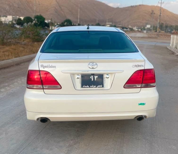 تويوتا كراون • ٢٠٠٥ • ١٨٢٠٠٠ كم