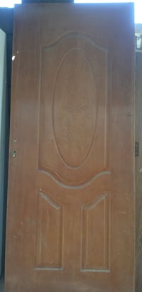 باب • فيه مجال