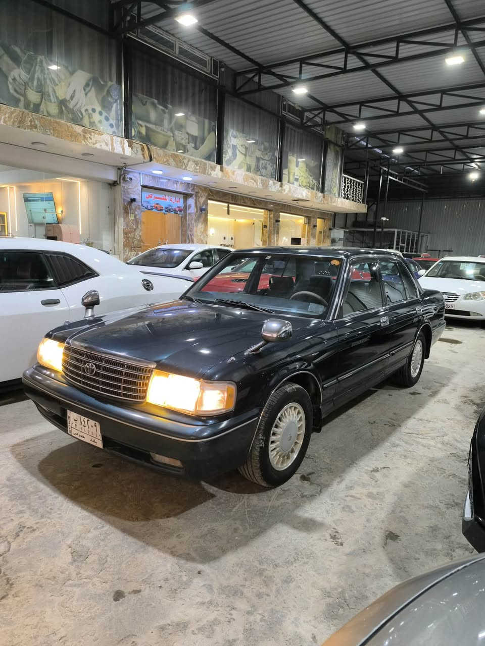 السلام عليكم سوبر راس الثور مديل 1992السياره جديده حيل السياره صبغ بيهه بس نص الباب الصدر السياره تبريدثلج مكينه وكير مكفول شغل وروح الاي مكان السياره رقم بغداد اباسمي تحويل ثاني يوم سعر السياره 85ورقه للاستفسار ***********
