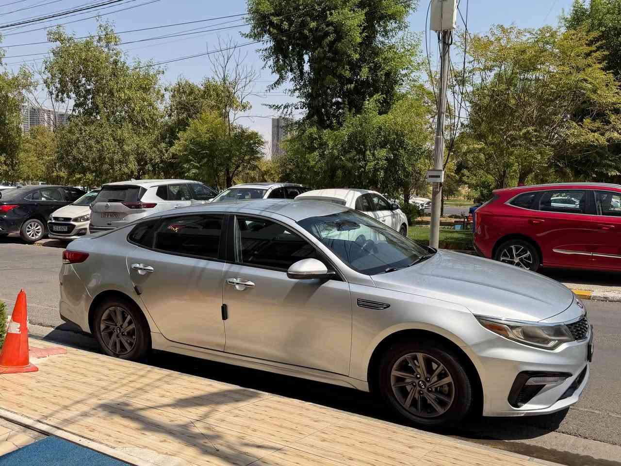 🚘 للبيع كيا أوبتيما 2020 – نظيفة جداً
كيا أوبتيما وارد امريكي موديل 2020 FE واحد عل واحد 

🔹 محرك 2.4 GDI

🔹 4 سلندر

🔹 كير أوتوماتيك 

🔹 دفع أمامي

🔹 بنزين

🔹 اللون فضي

🔹 داخلية سوداء

🔹 العداد 75,272 ميل ماشية

🔹 شاشة وسطية

🔹 تحكمات ستيرن

🔹 حساسات خلفية وامامية

🔹 مرايا كهربائية

🔹 تكييف بارد ثلج 

🔹 مقاعد قماش

🔹 السيارة مبينة بالصور من الخارج والداخل 

📌 رقم الشاصي:

5XXGT4L3XLG389445

حادثها قطعتين جاملغ خلفي + جنطة ( صندوق )

💰 السعر: 150$ 

📍 المكان: اربيل

رقم الهاتف واتساب : ***********
