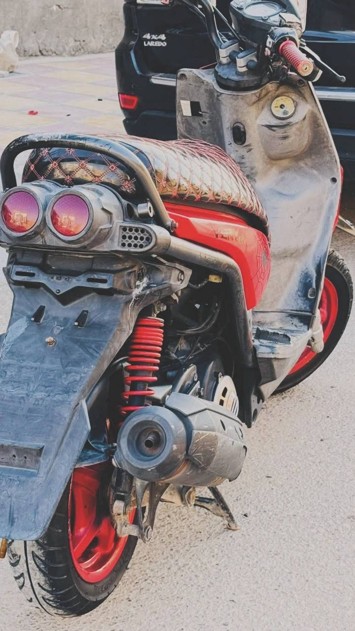 السلام عليكم سكنس جبلي  مامفتوحه بلاديه  وكامله مكمله   السعر مليون و200. وبيها مجال.  هذا رقمي      بس وتساب بيه الخط متوقف ***********
