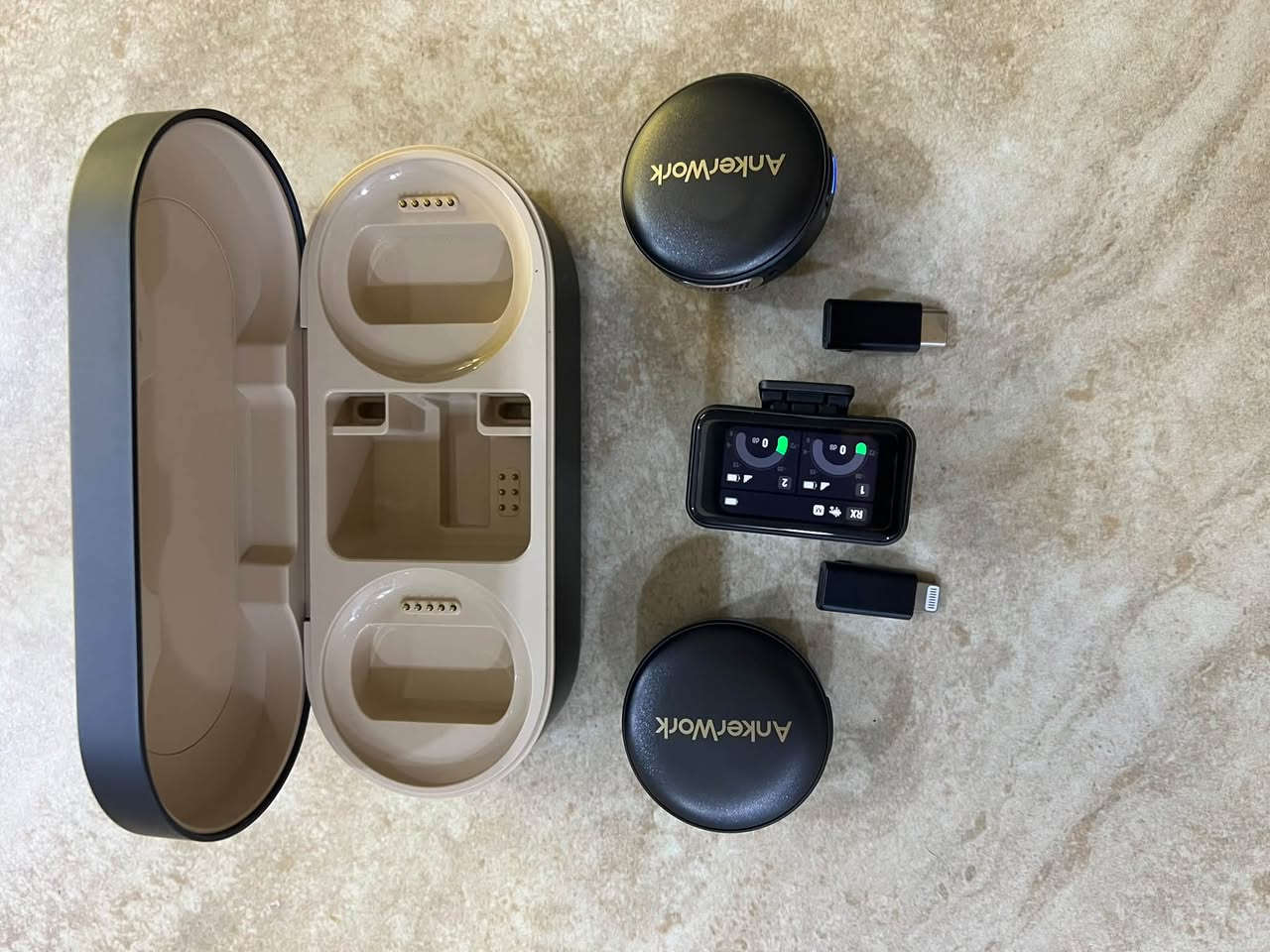 ميكروفون AnkerWork M650 • تسجيل ثنائي • عزل ضوضاء