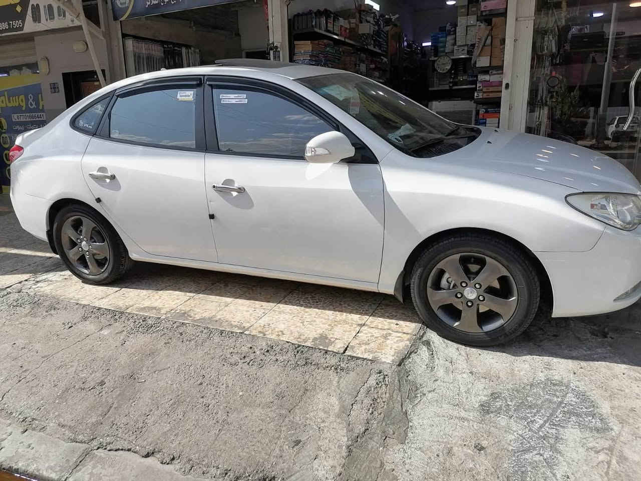 هونداي النترا٢٠١١محرك ١٦ المرغوب نضيف كيرشرط سلايت جام كهرب قفل مركزي اريل ابيضّ ثلجي سنويه جديده رقم جديد  صبغ مكانات بيها السعر مناسب اتصل ***********

