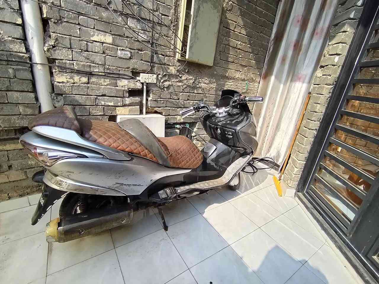 سلام عليكم دراجه 0/8 للبيع صار سنه طافيه يحتاجلهاا باتري وتنضيف نوزل لو كابريتر ماعرف
قيم واخذ العنوان بغداد الثعالبه ***********
سلام عليكم دراجه 0/8 للبيع صار سنه طافيه يحتاجلهاا باتري وتنضيف نوزل لو كابريتر ماعرف
