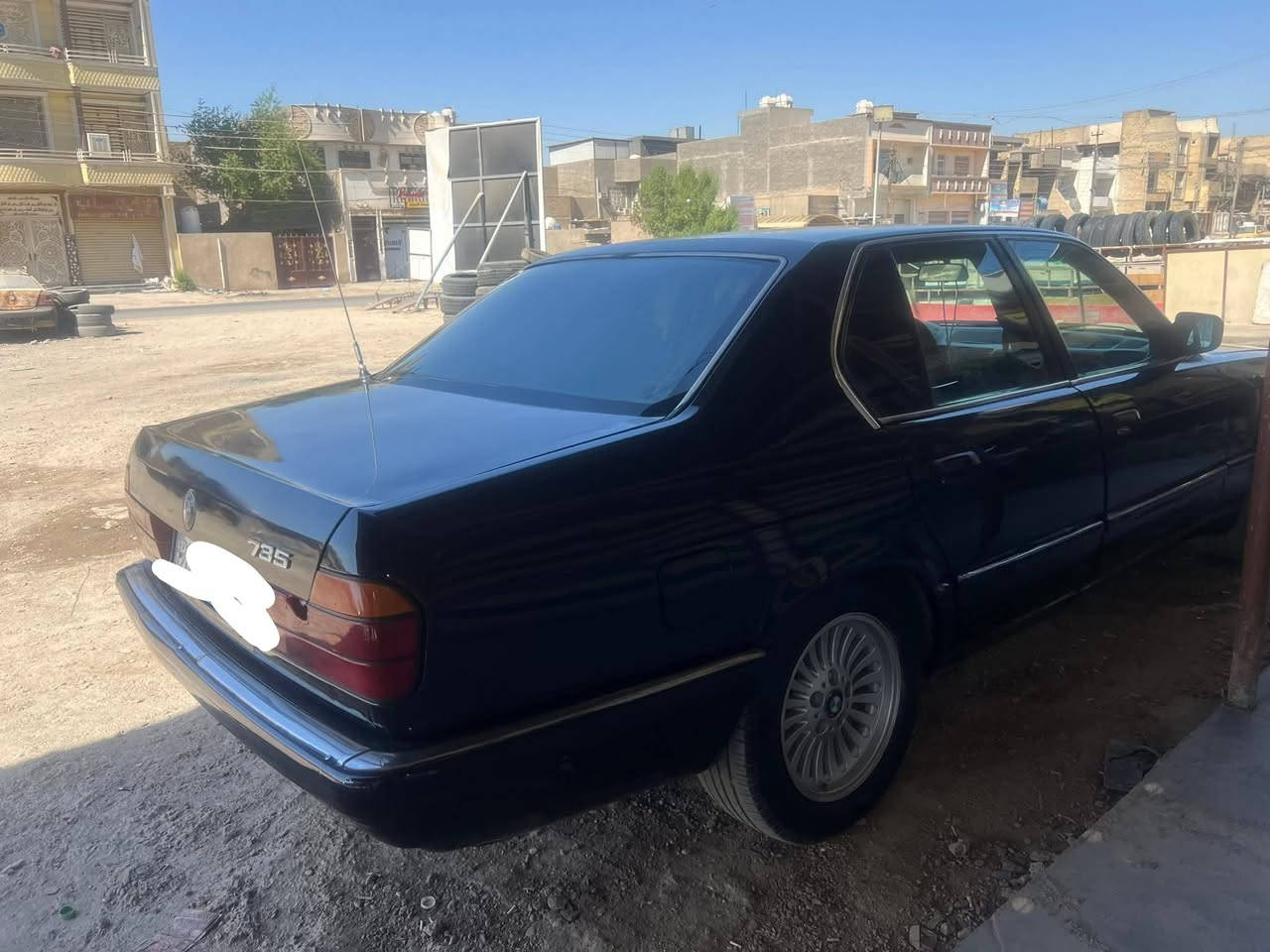 🚗 للبيع BMW موديل 1991
▫️ الحجم: 735
▫️ تبريد شغال ❄️
▫️ الماكينة مفتوحة
▫️ صبغ الجمالية بيها
▫️ تخم تاير
▫️ السيارة كاملة من كلشي
▫️ السعر: 45 ورقة وقابل للتفاوض 💵
▫️ العنوان: بغداد 📍
📞 ***********

الجادين فقط 🌹
