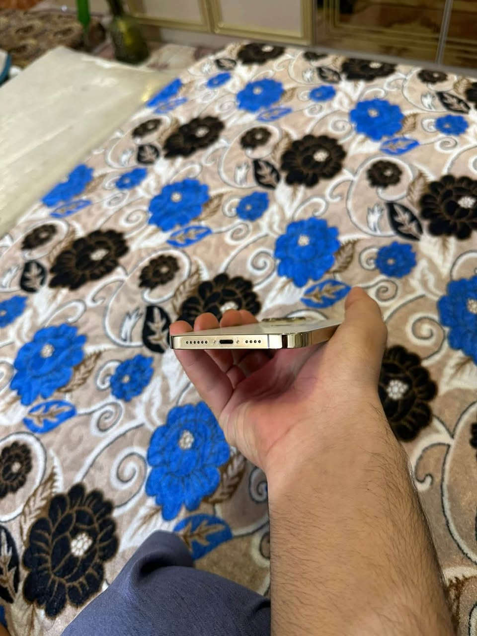 هام ‼️ آيفون 13برو ماكس لون ذهبي وضع شركه شخص مابي استخدام شخصي بطاريته 84 ذاكره 256شرق اوسط تأخذ تفحص وين متريد وياك  (سعره 700قفل ) هـ***********

