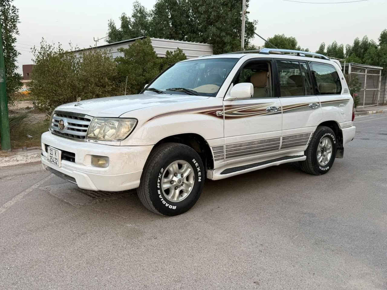 لاندكروزر • ٢٠٠٠ • رقم بغداد