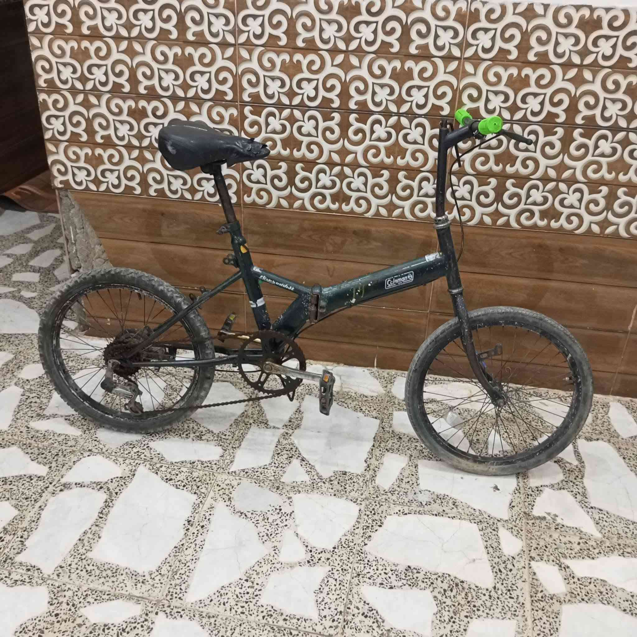 بيع مستعجل ***********  مكاني حي الجهاد
