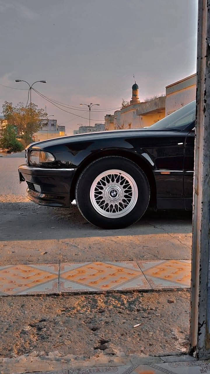 سلام عليكم
اعادة النشر بسبب الوعود الكاذبه 
موديل 95 محدث 2000

رقم انبار مشروع وطني سنويه لل 2028
داينمو هواء
دبل جام
سلايد جام 
كشنات كهرباء ميموري + تدفئه
تبريد ثلج🥶
تليفون 
جعمقه كهرباء 
ستيرن كهرباء 
تخم تاير مشلن 
حداديه امامي خلفي جديد
منظومة زينون ناصي +عالي +بروجكترات 
جنطه شفط
مكينه وكير خير من الله السياره مابيها نقص 
السعر 110 وبيها مجال 
***********
ملاحظه. الميعجبه السعر لايكسر بحلال العالم خلي يعبر المنشور بكلمه طيبه
