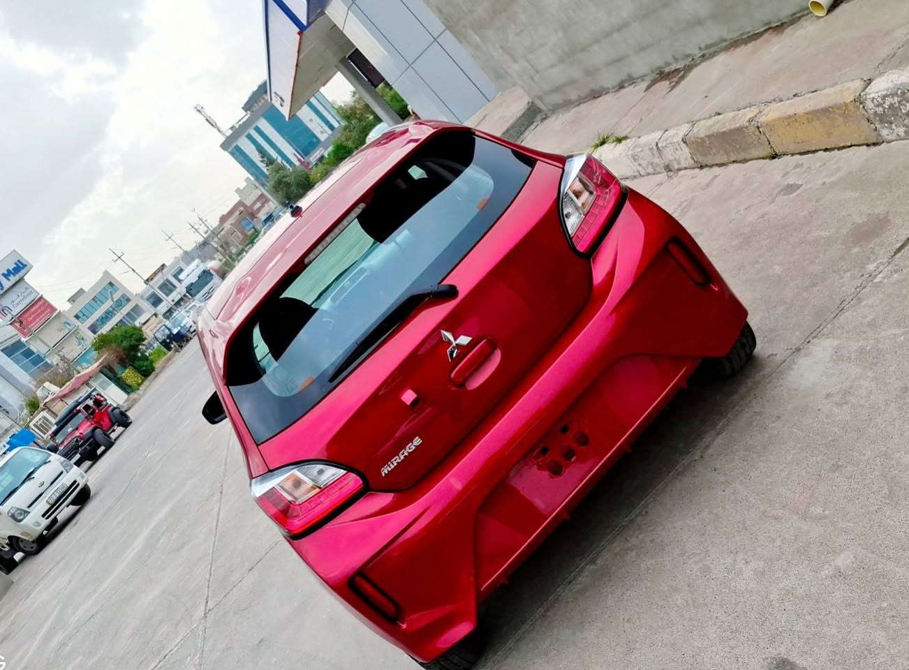 MITSUBISHI MIRAGE 2024 ES/LE
اللون احمر مميز
ماشيه 20 الف فقط
الضرر فقط جاملغ خلفي والهلال الخلفي
باب تبديل اصلي نفس اللون
مكان اربيل 
رقم كاتي دهوك 
السيارة شاشة كبيرة
تحكم استيرن 
كامره دواره
بجم كبس 
السيارة جديدة كلش
قفل مركزي
جام كهربائي  
السيارة مكفولة من الغرق
ومكفولة من الشاصي 
كير ومحرك شرط
شرط الترقيم
انسى البازين كل اسبوعين 
تفول مره وحدة  
السعر 105 ومجال للشراي الجاد
للاستفسار خاص او الاتصال 
بالرقم *********** بيه واتساب
