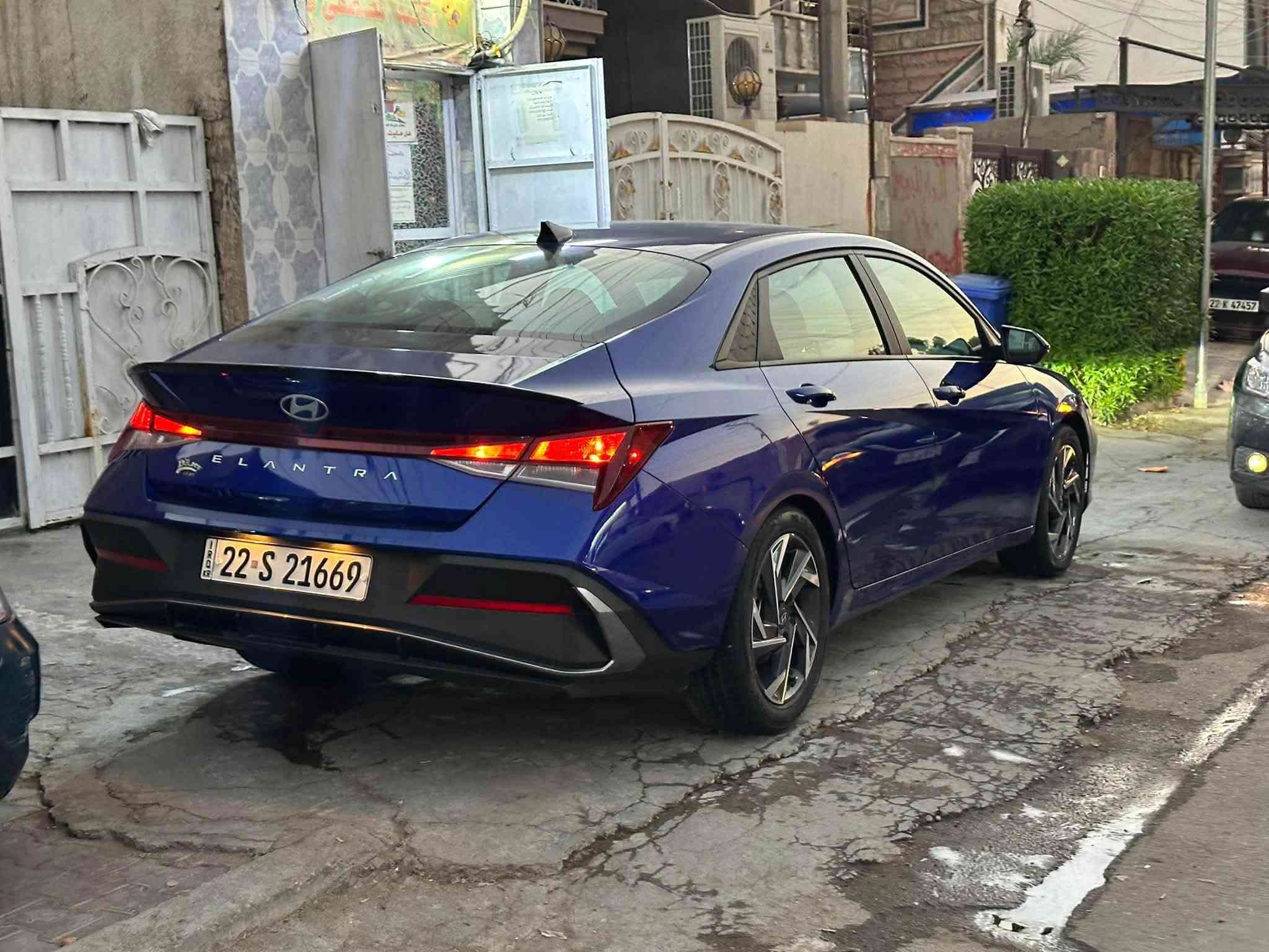 السلام عليكم 
بيع سريع 
الاسعار قفل قفل قفل 
النترا سوده 2023 
دعاميه خلفيه صبغ 
ماشيه 106kmمحرك 2000 دوش
جاهزه للاخير 
السعر 130 قفل

النترا 2025
لون جويتي 
صبغ دعاميه اماميه فقط 
ماشية 30km
جاهزه للاخير 
السعر 153 قفل 

ثنينهن بدون ايرباك
***********
بغداد الدوره شارع الطعمه

نص مكتوب في الصور:
- 11:48 Seller: Insurance Company Sale Document: Salvage certificate (IL) Sales History 1 Similar archival offers You are watching archived offer. Auction ended on Monday, August 25, 2025. Monday, August 25, 2025 13 Photos 360° Video Bidding Vehicle information bid.cars