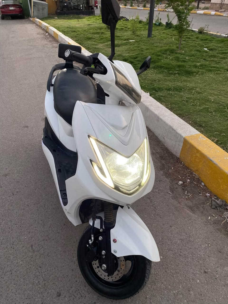 سكنس شحن مستعجل عل بيع
6 بطاريات كبار 

الدراجة اخت الجديدة وكامله مكمله ما يحتاجلها اي شي كامله وما بيها ولا نقص 

الدراجة فول مواصفات 

وتحتوي على جنطه كبيره 

الدراجة نضيفه كلش ومحافظين عليها 

السعر 500 وبيها مجال 

*********** 

العنوان / بغداد حي العامل
